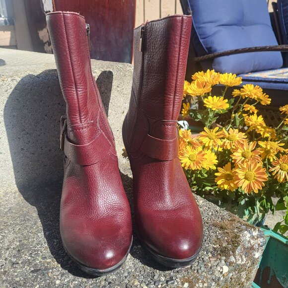 Leather Burgundy Red Ankle Boots Size 8 Zipper Booties Clarks - Picture 6 of 11